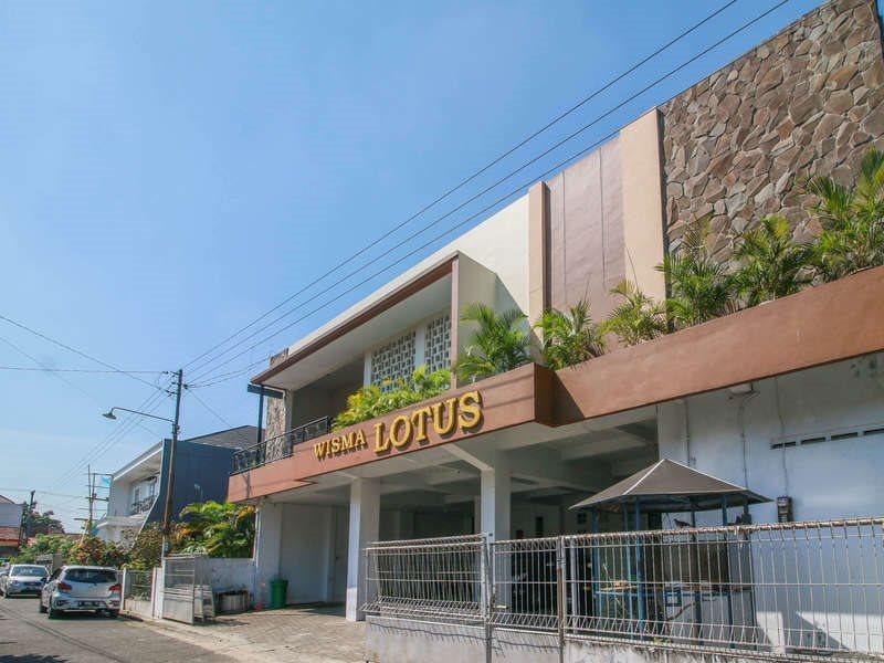 레드도어즈 샤리아 니어 우니베르시타스 즌드랄 수디르만 푸르워케르토 외부 사진